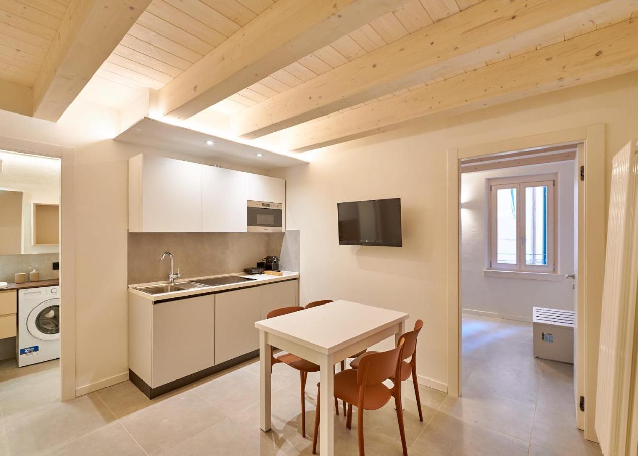 Apartmentsgarda - Residenza Mercanti Экстерьер фото